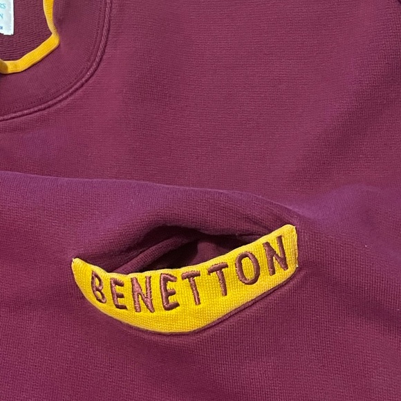 Vintage Benetton Spell out crop style Sweatshirt made in Italy size large - Picture 3 of 5